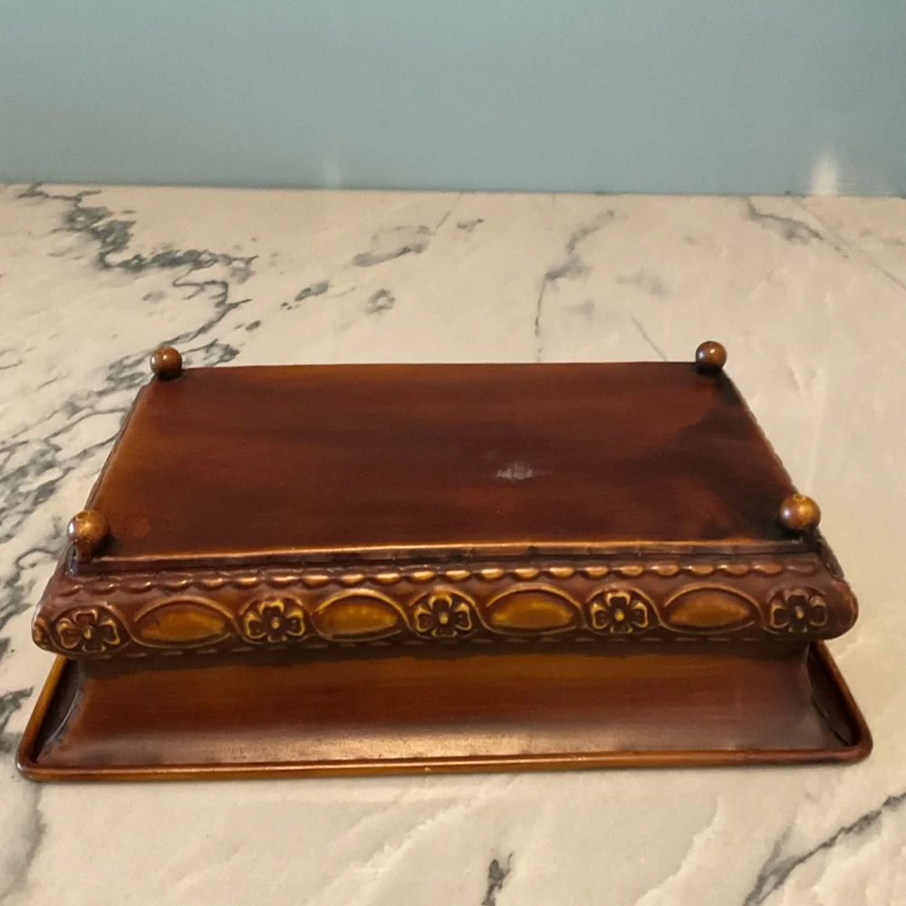 Tin Container Rust - Picture 3 of 5